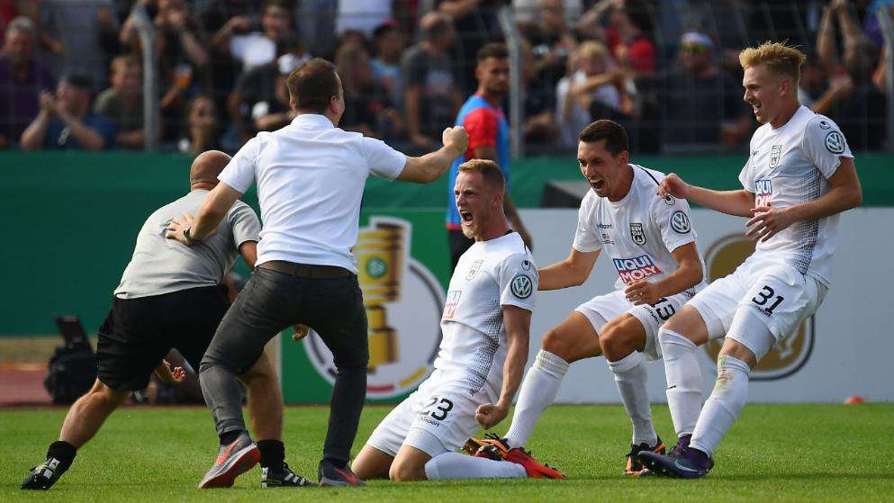 PG电子-冲刺阶段体能课后，犹他爵士远射贴柱备战德国杯，质疑声仍在，赛程密集仍需轮换的简单介绍