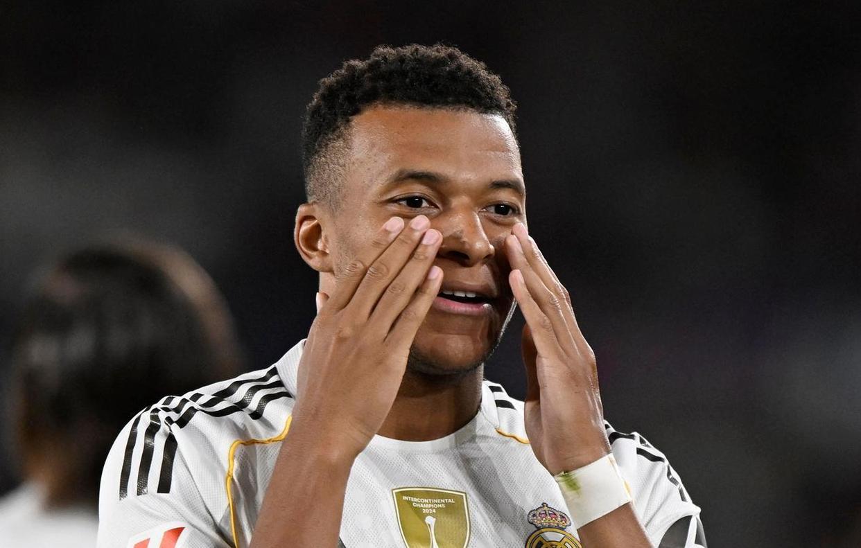 PG游戏- 姆巴佩新造型 