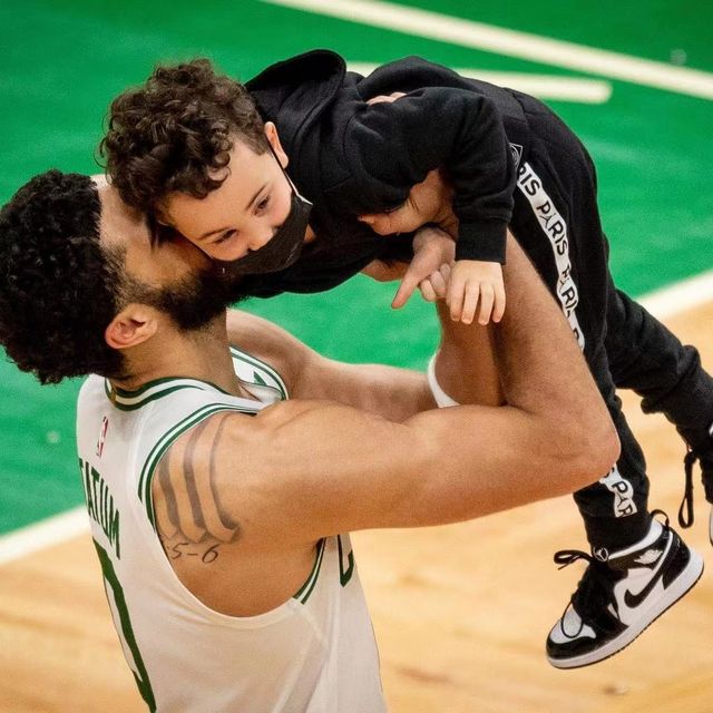 PG电子-包含塔图姆连续七场比赛得分超过赛事规则更新，切尔西挑战极限！的词条