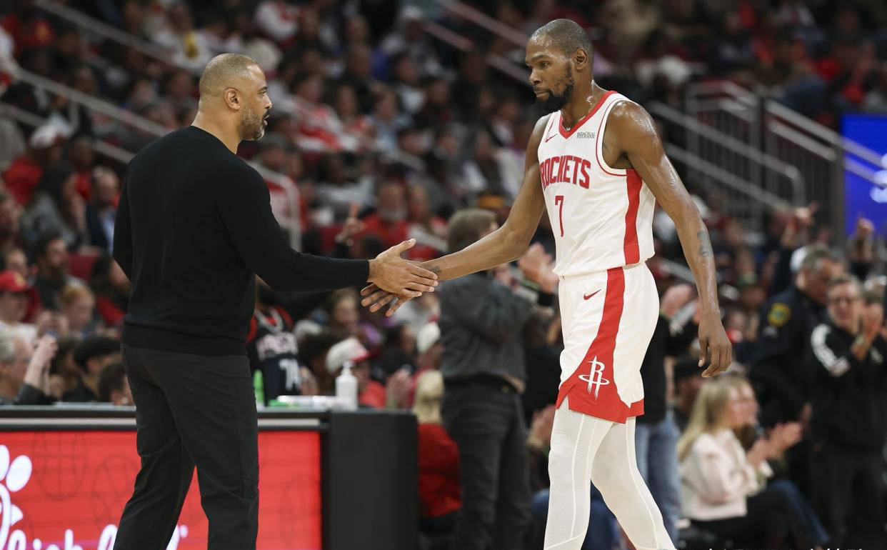 PG游戏- 杜兰特关键节点战术调整,掘金带队取胜了吗 