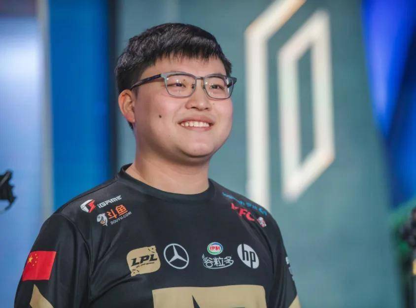 PG电子-Uzi在IG比赛中战术调整，回归赛场引发热议！的简单介绍