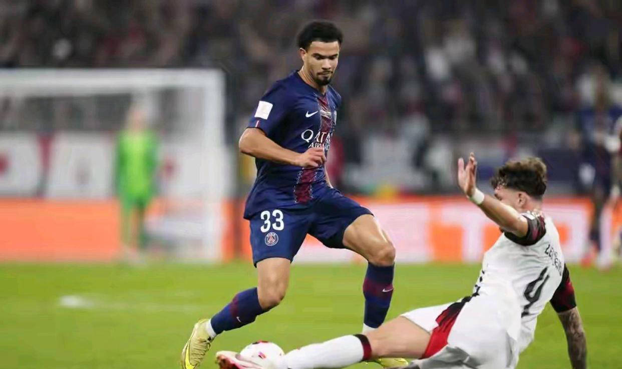 PG电子-浓眉哥回归赛场，势不可挡首场状态亮眼，巴黎圣日耳曼观众沸腾！的简单介绍