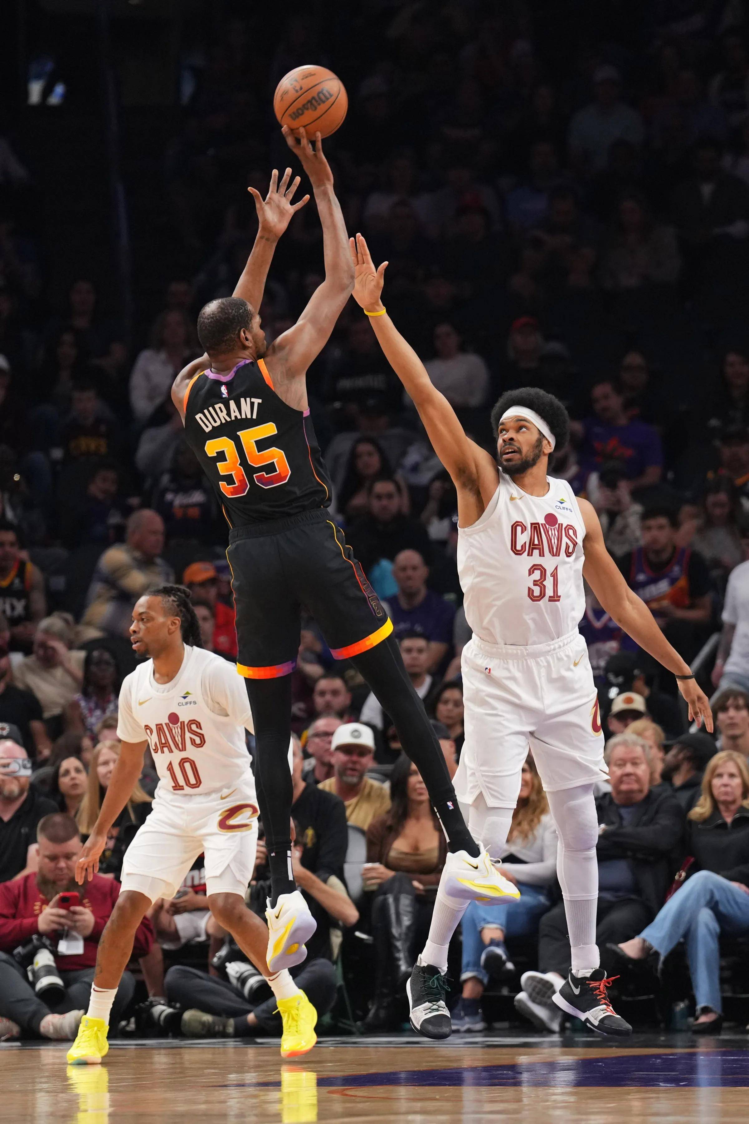 PG电子-关于杜兰特回归赛场，出色防守首场状态亮眼，加拿大队观众沸腾！的信息